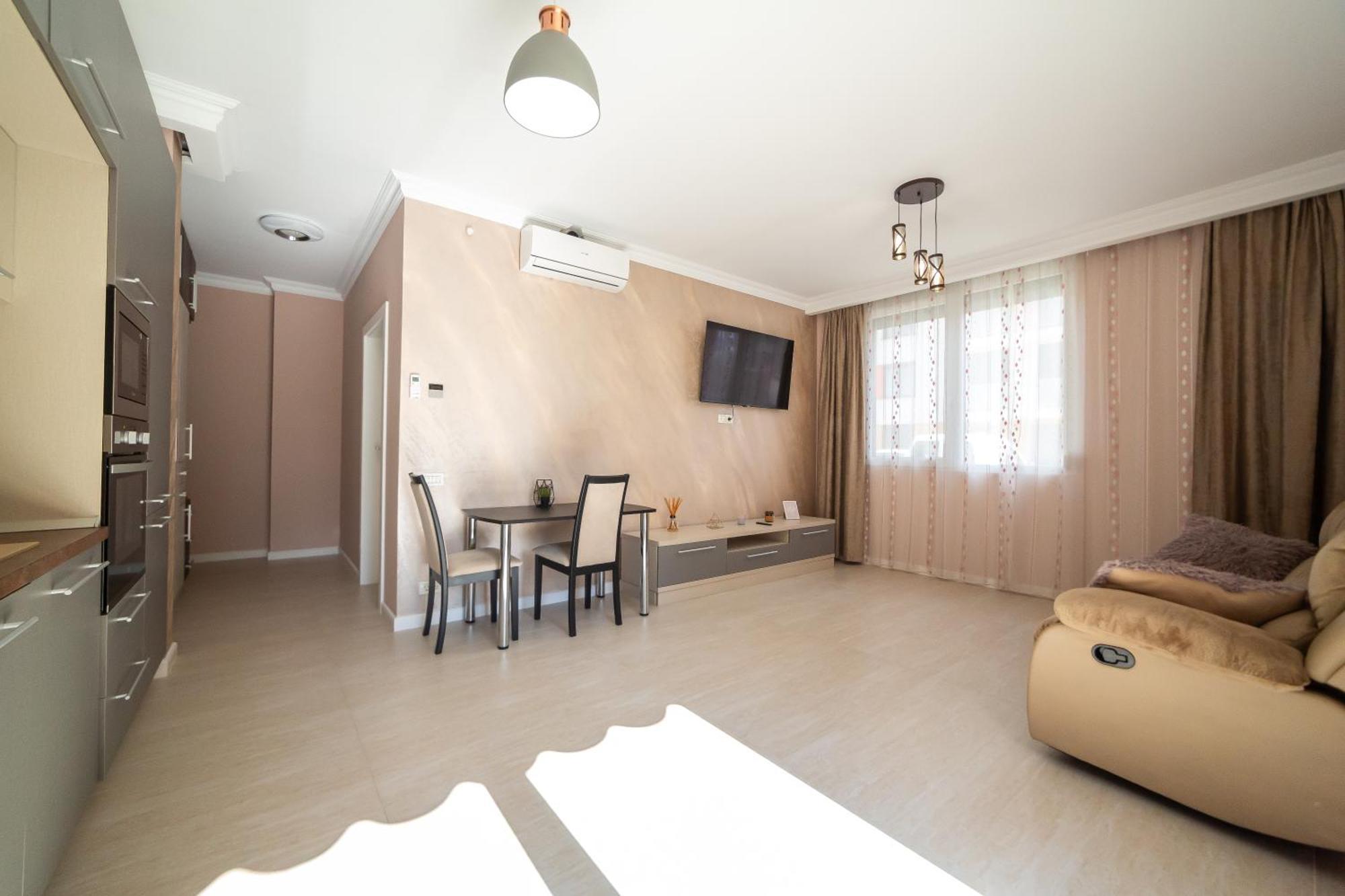 Cozy Deluxe Apartments Near By Mall Arad Exterior foto