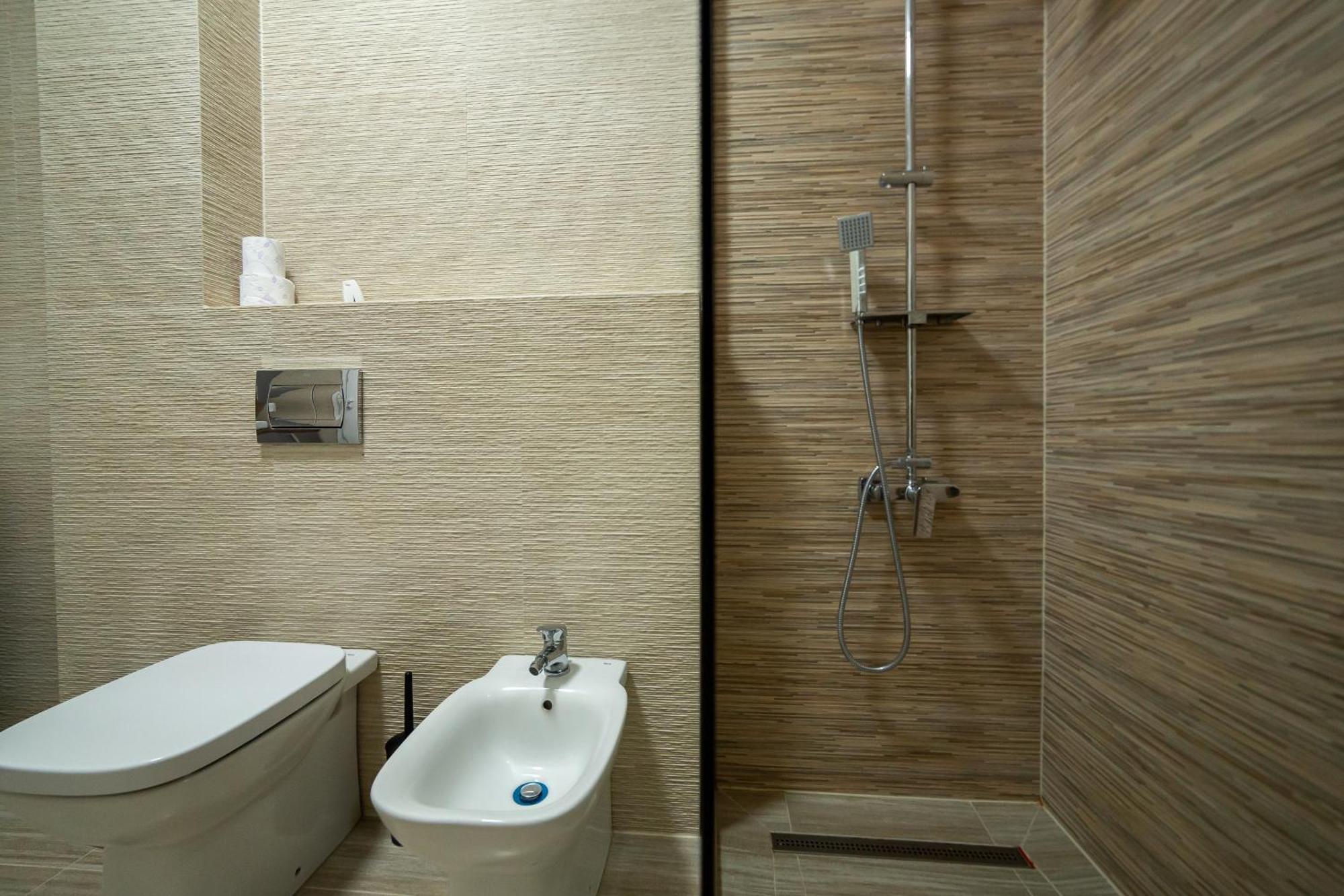Cozy Deluxe Apartments Near By Mall Arad Exterior foto